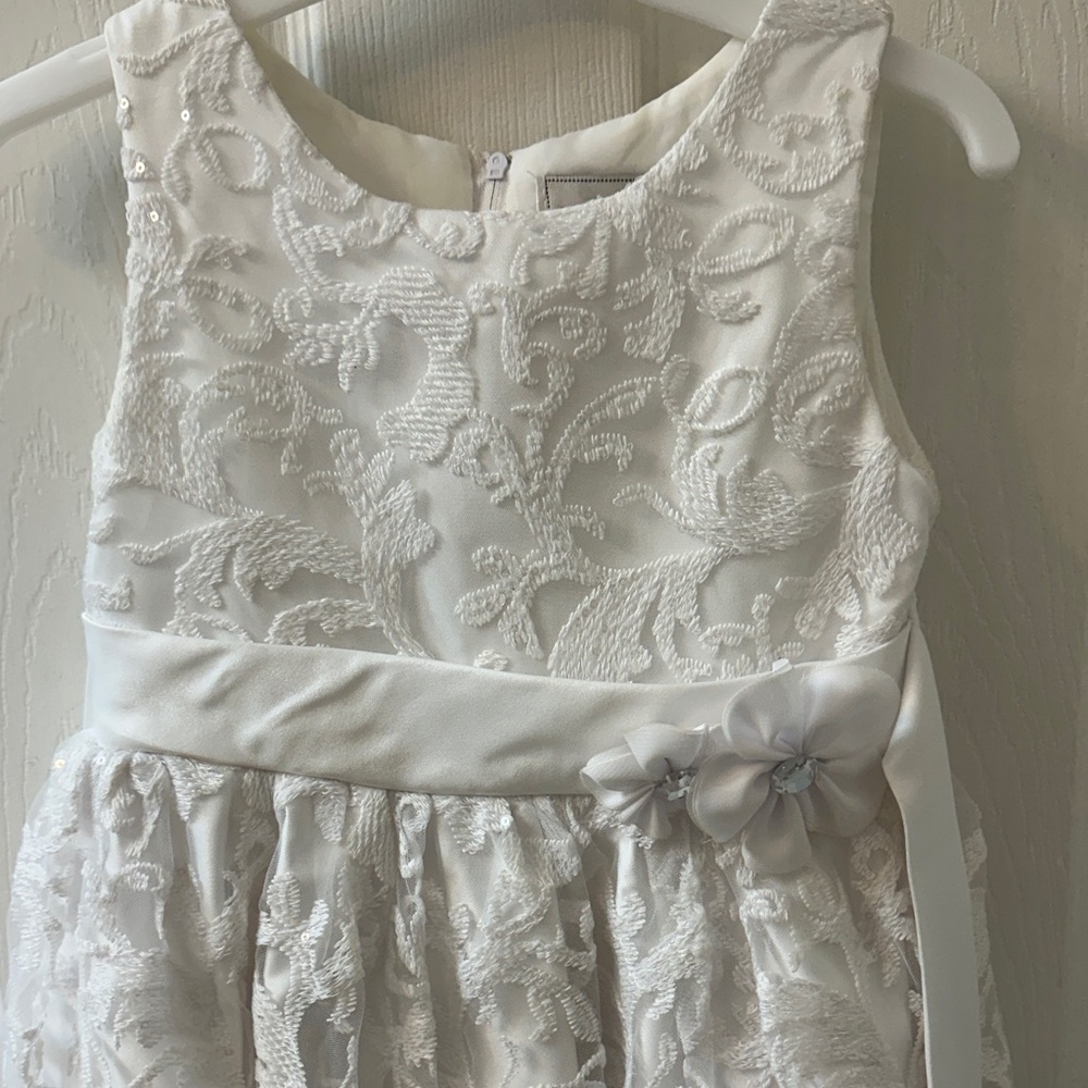 Tip Top brand Elegant White Lace Kids Dress - Picture 3 of 7